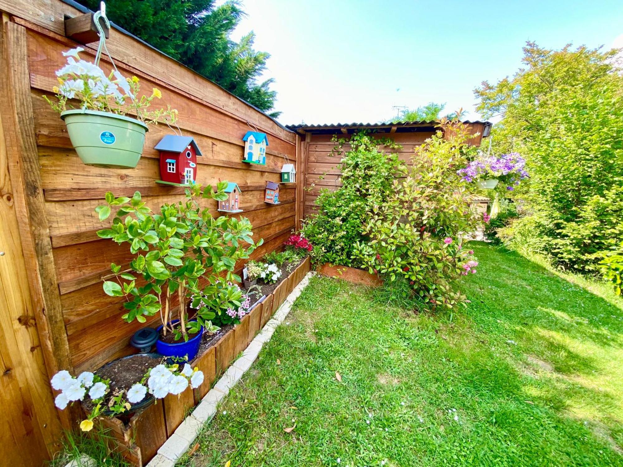 O Clair De Lune Au Coeur De Sarlat - Chambres Climatisees - Parking Prive - Piscine Chauffee - Spa Et Massages Exterior foto