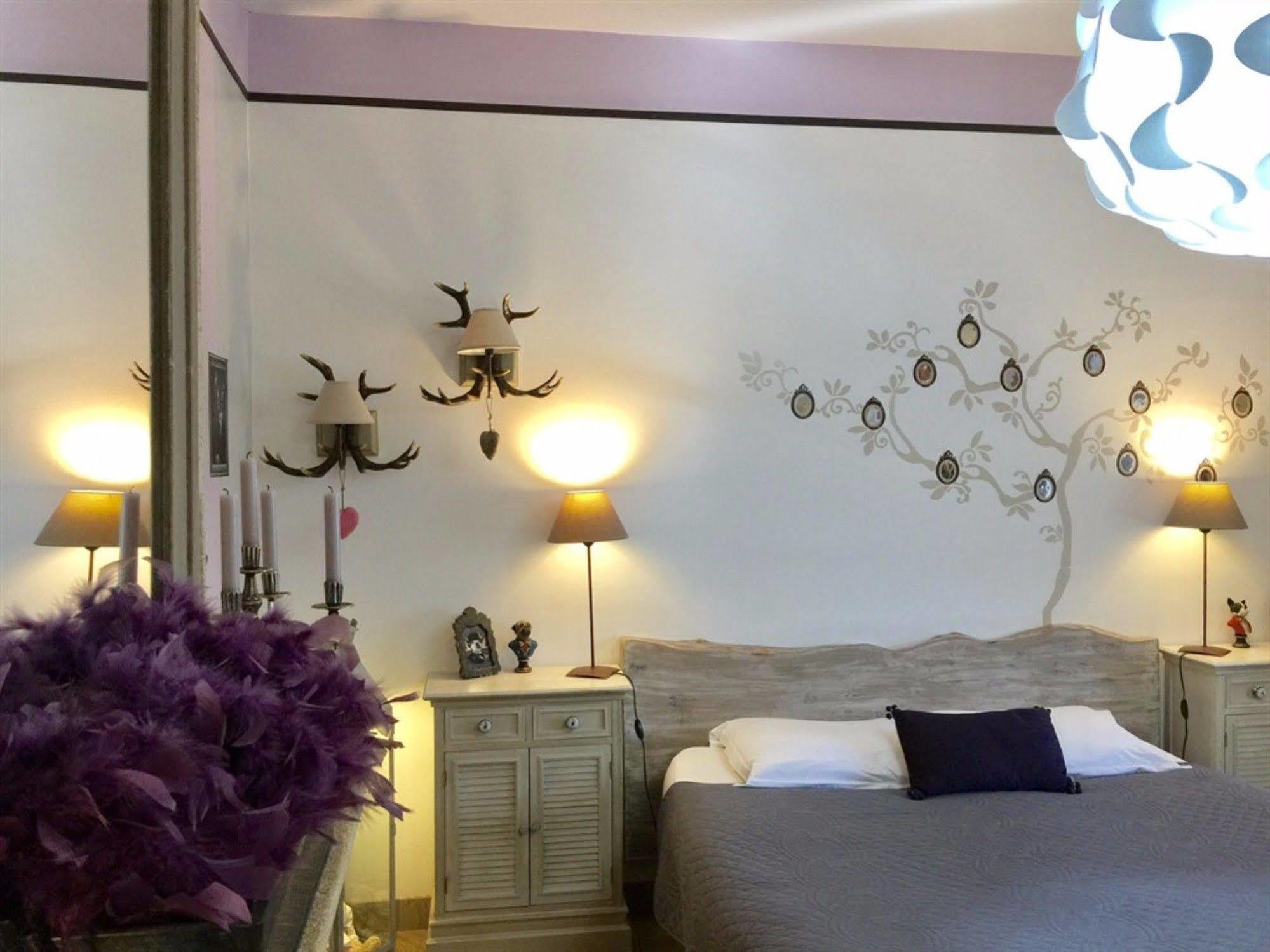 O Clair De Lune Au Coeur De Sarlat - Chambres Climatisees - Parking Prive - Piscine Chauffee - Spa Et Massages Exterior foto