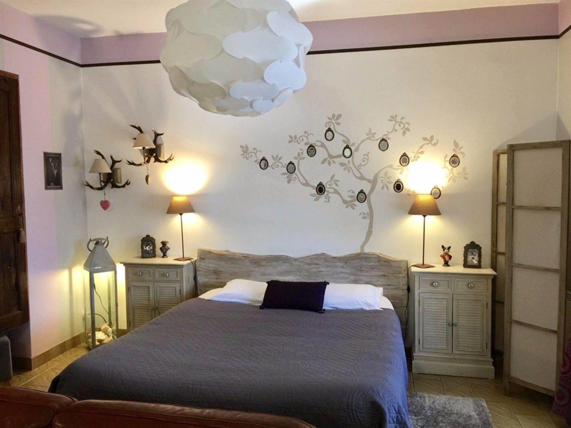 O Clair De Lune Au Coeur De Sarlat - Chambres Climatisees - Parking Prive - Piscine Chauffee - Spa Et Massages Exterior foto